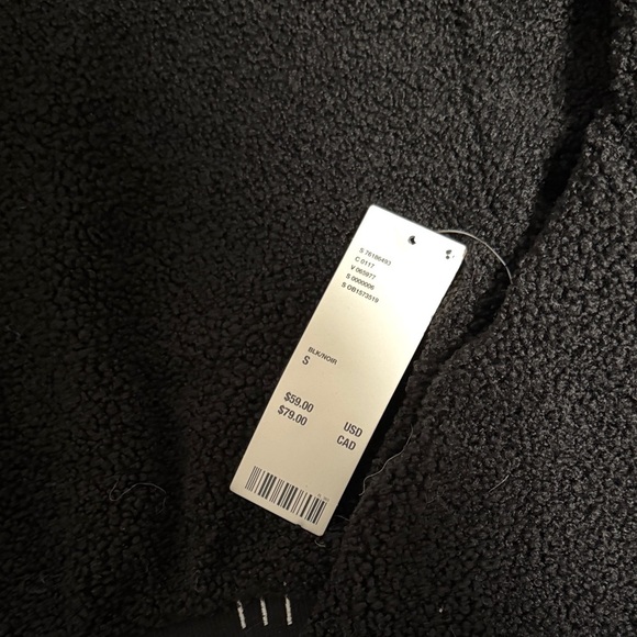 Urban Outfitters BDG Black Fleece Cropped Quarter-Zip Pullover w/ Balloon Sleeve - Picture 2 of 5